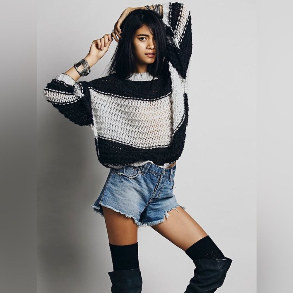 Free People Open Knit Pullover Black Light Gray Oversized Size M wool alpaca